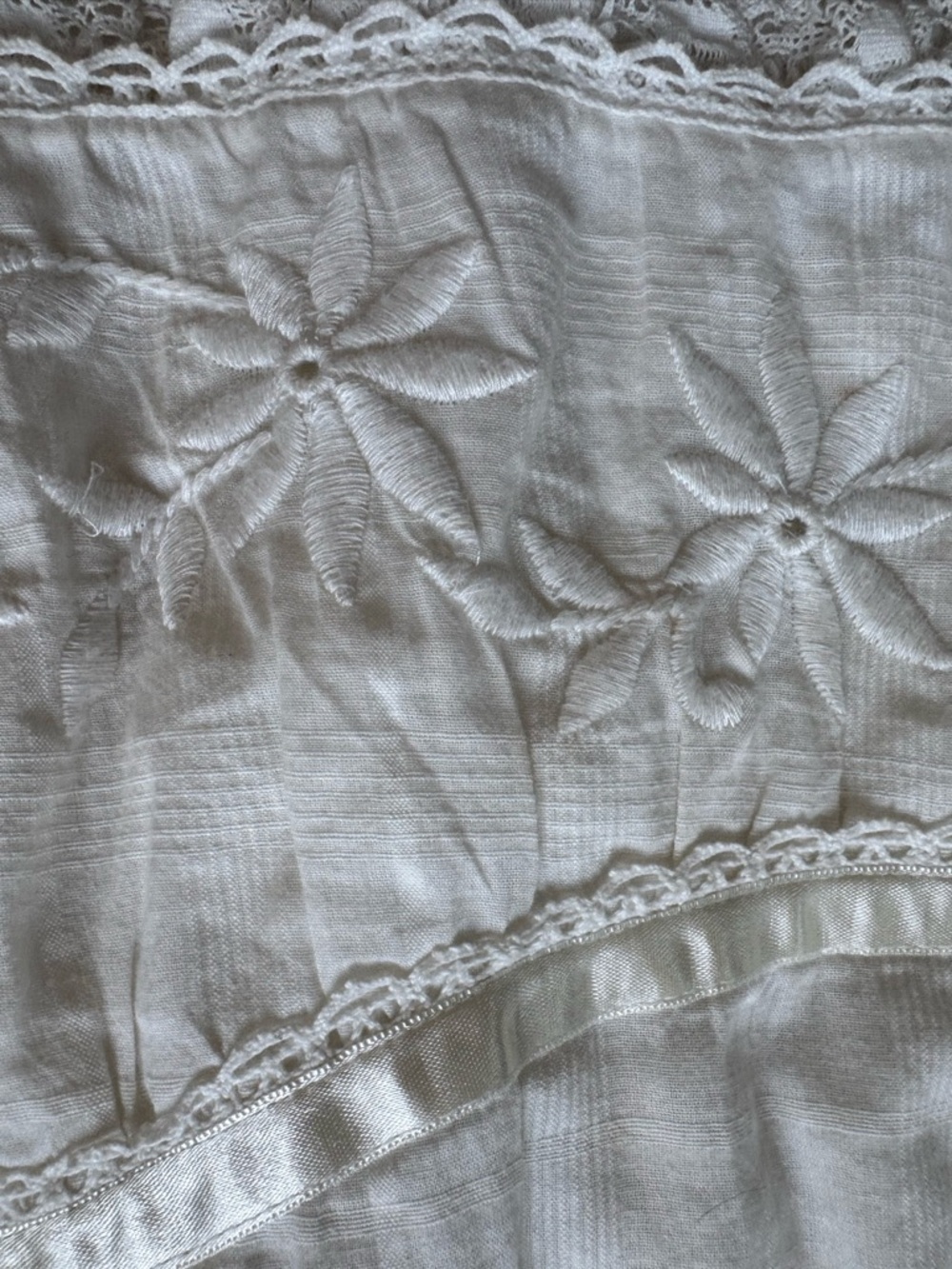 LoveShackFancy Cream Embroidered Tiered Mini Skirt Cotton Size S - Picture 6 of 8